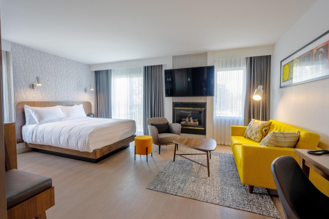 Hotel Verso Magog Екстериор снимка