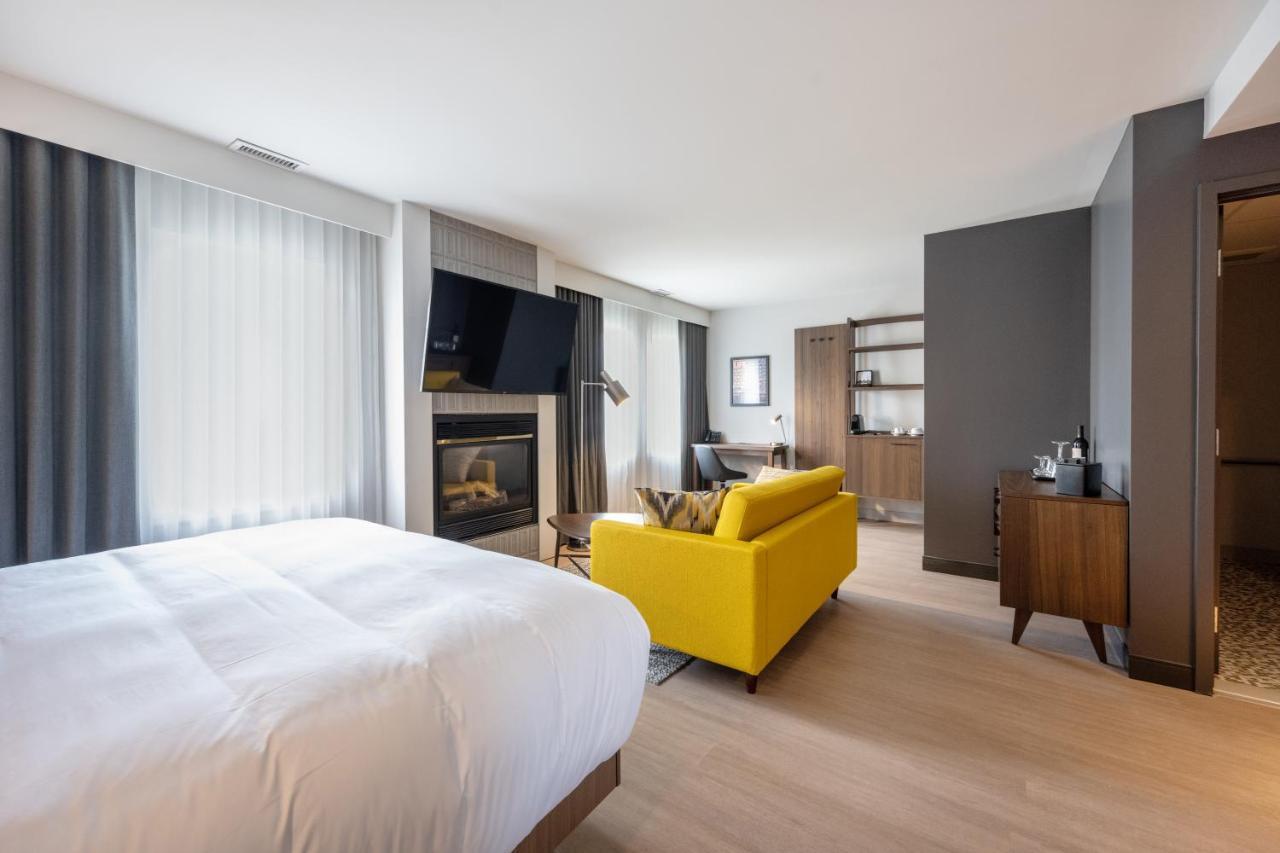 Hotel Verso Magog Екстериор снимка