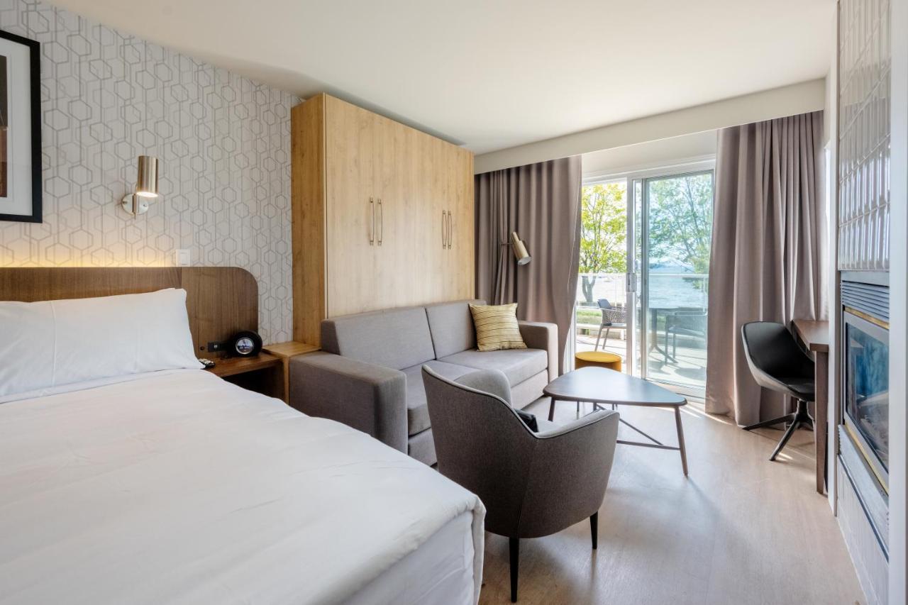 Hotel Verso Magog Екстериор снимка