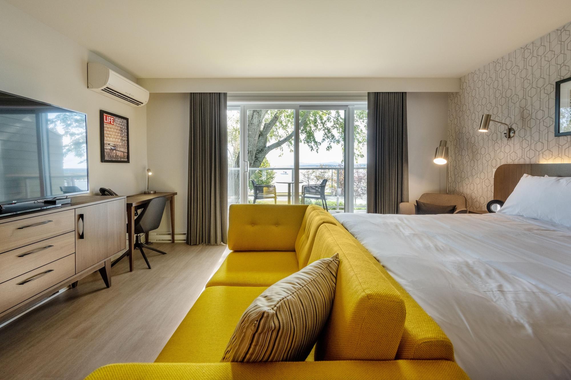 Hotel Verso Magog Екстериор снимка