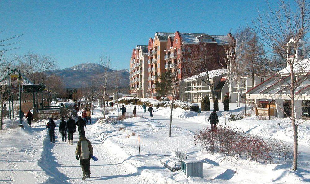 Hotel Verso Magog Екстериор снимка