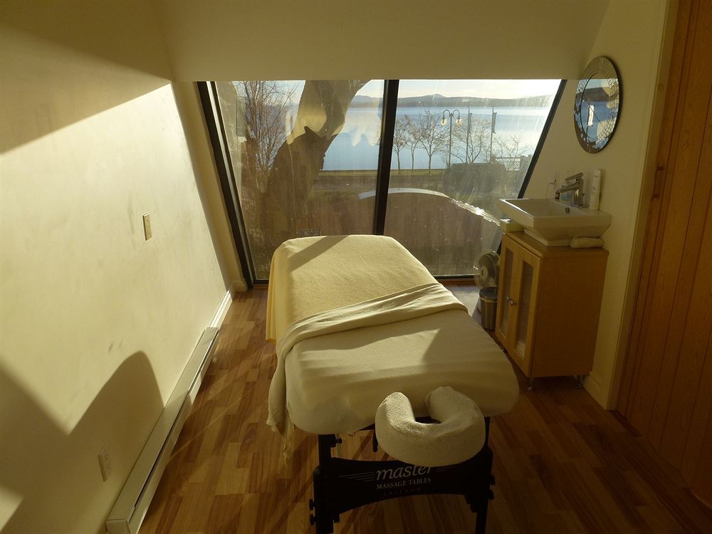 Hotel Verso Magog Екстериор снимка